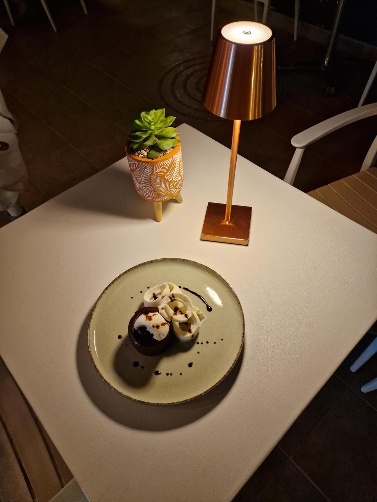 Porto Xronia Aparthotel Khrónia Exteriör bild