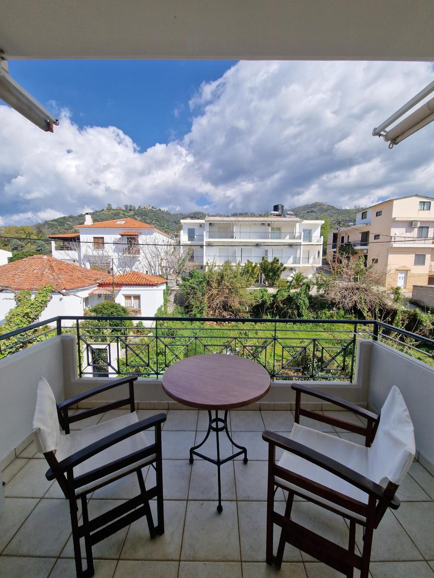 Porto Xronia Aparthotel Khrónia Exteriör bild