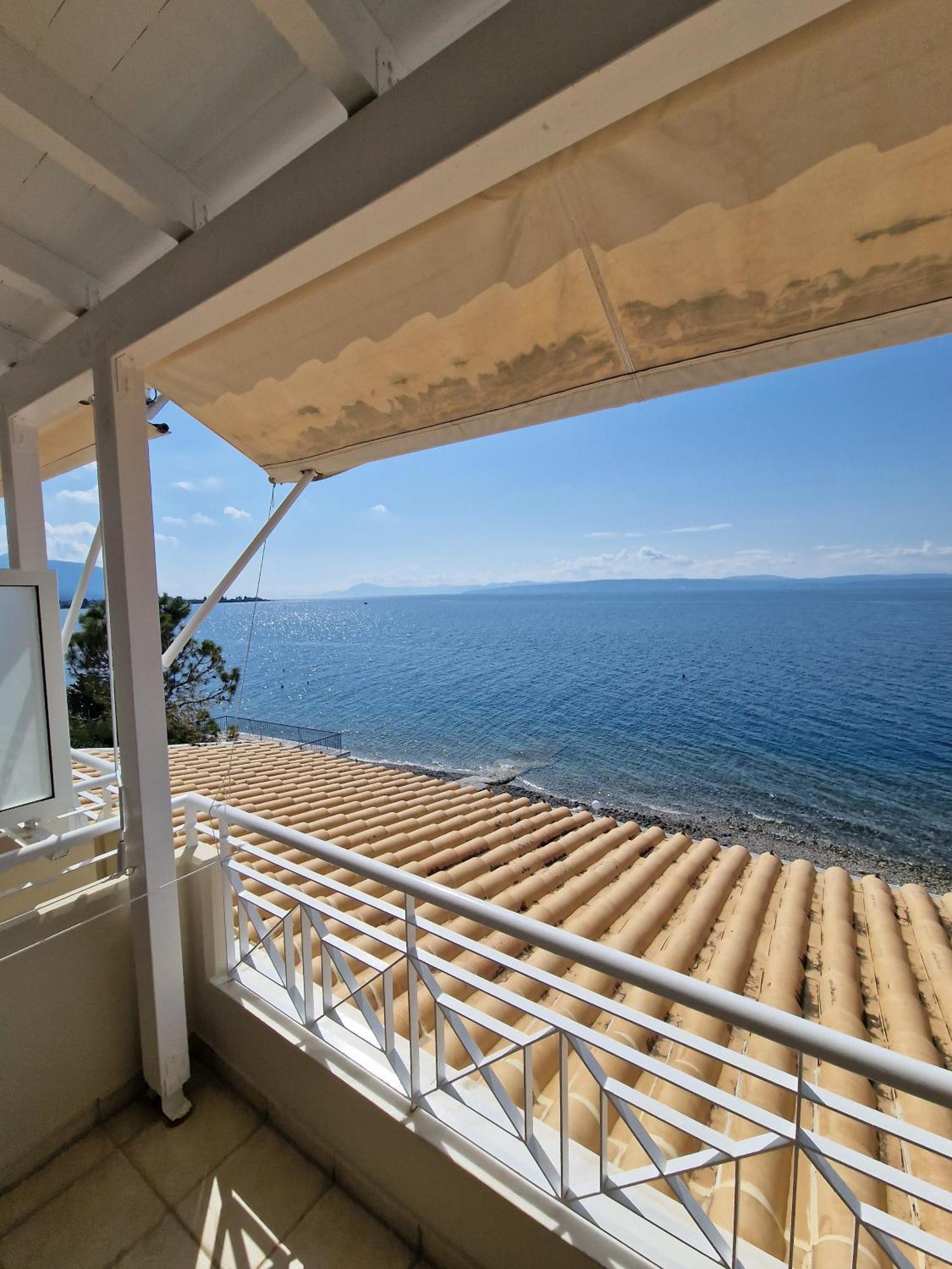 Porto Xronia Aparthotel Khrónia Exteriör bild