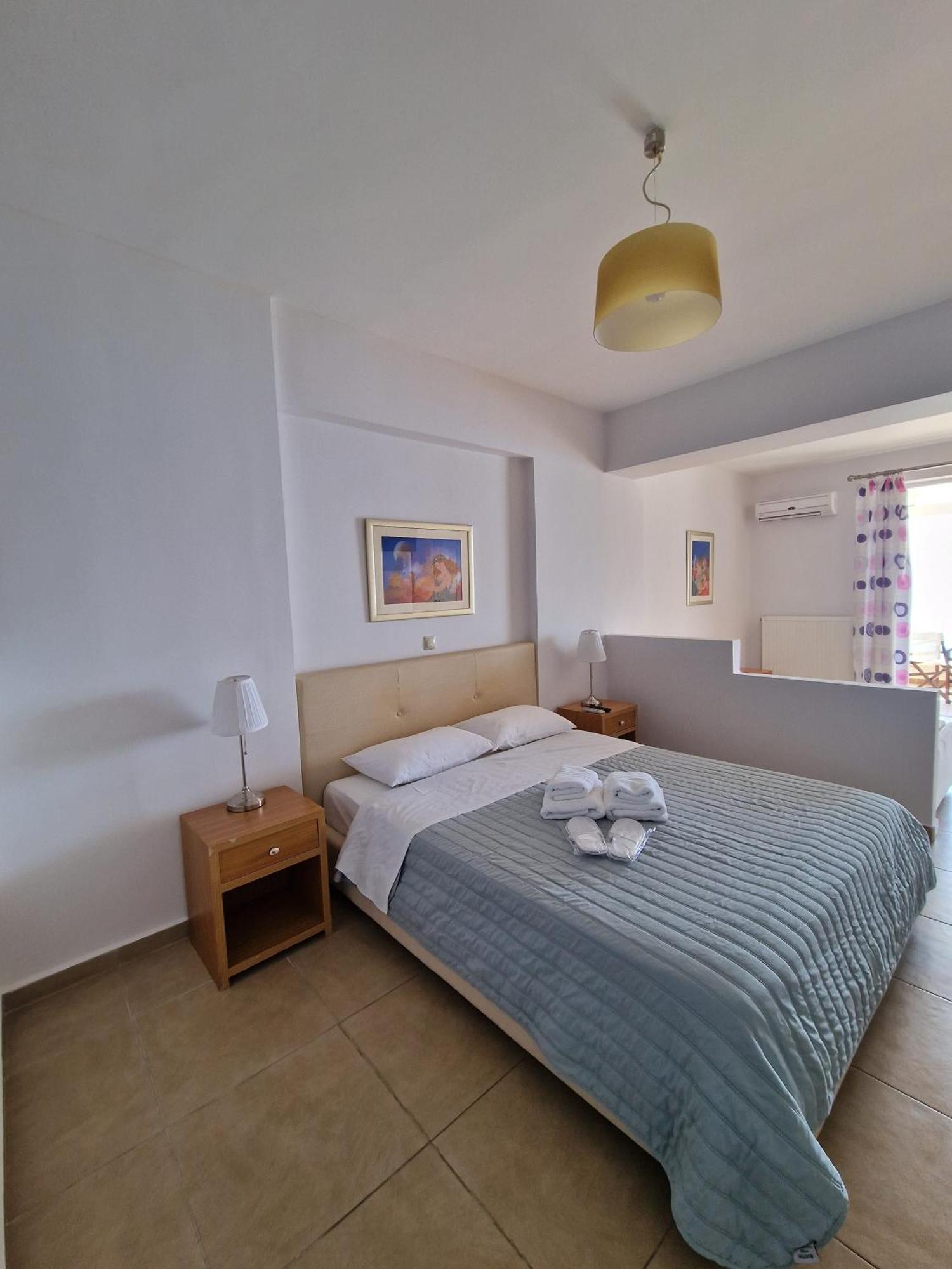 Porto Xronia Aparthotel Khrónia Exteriör bild