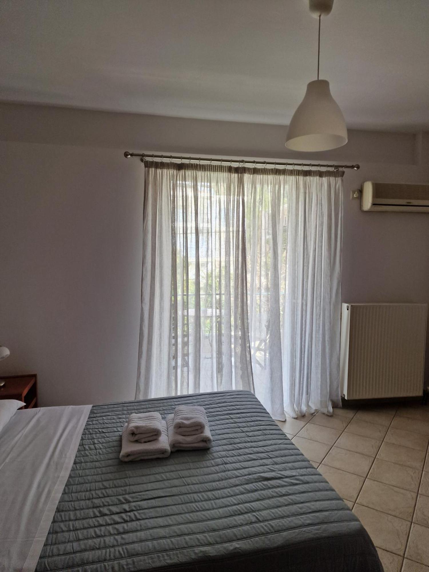 Porto Xronia Aparthotel Khrónia Exteriör bild
