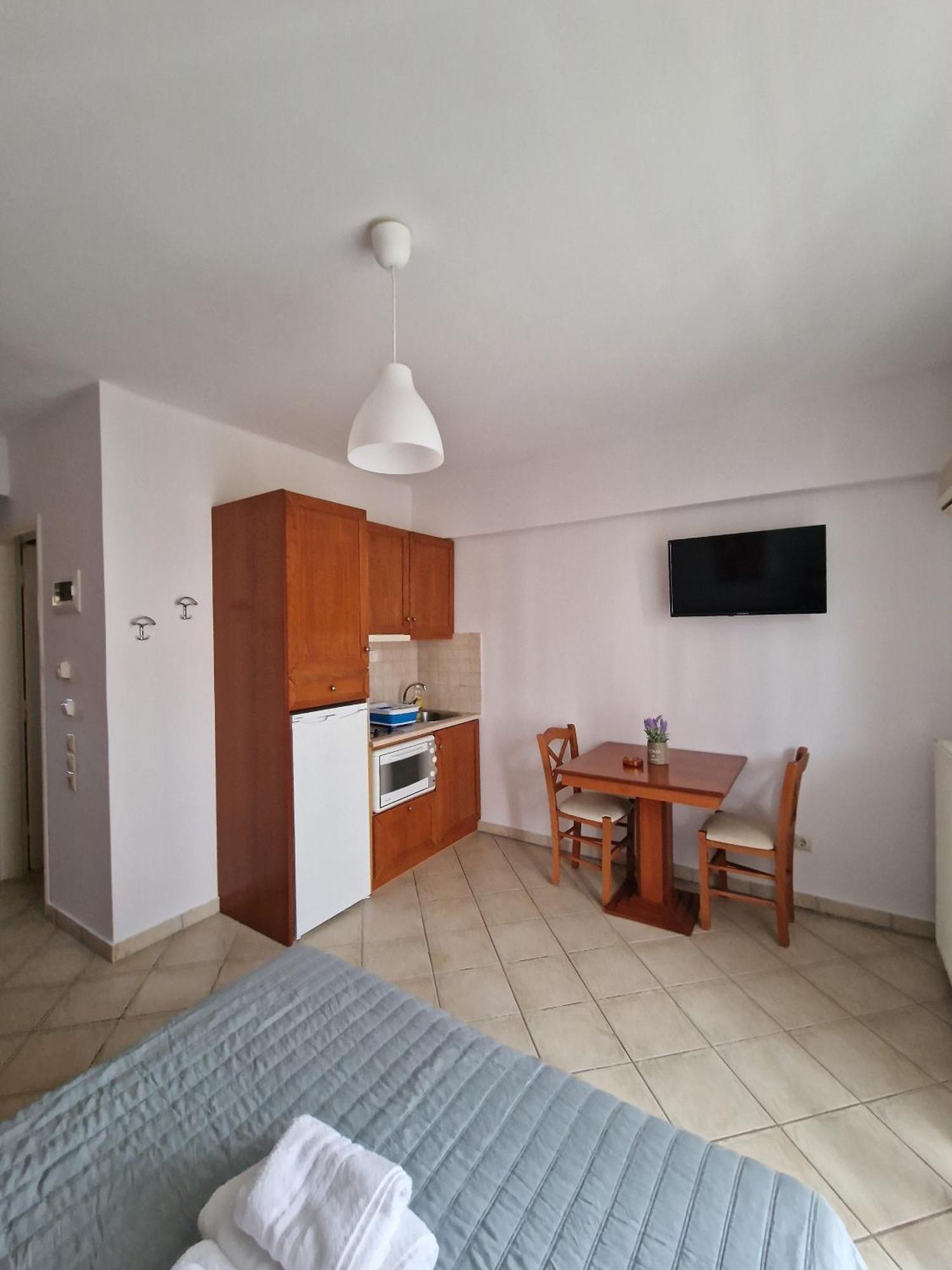Porto Xronia Aparthotel Khrónia Exteriör bild