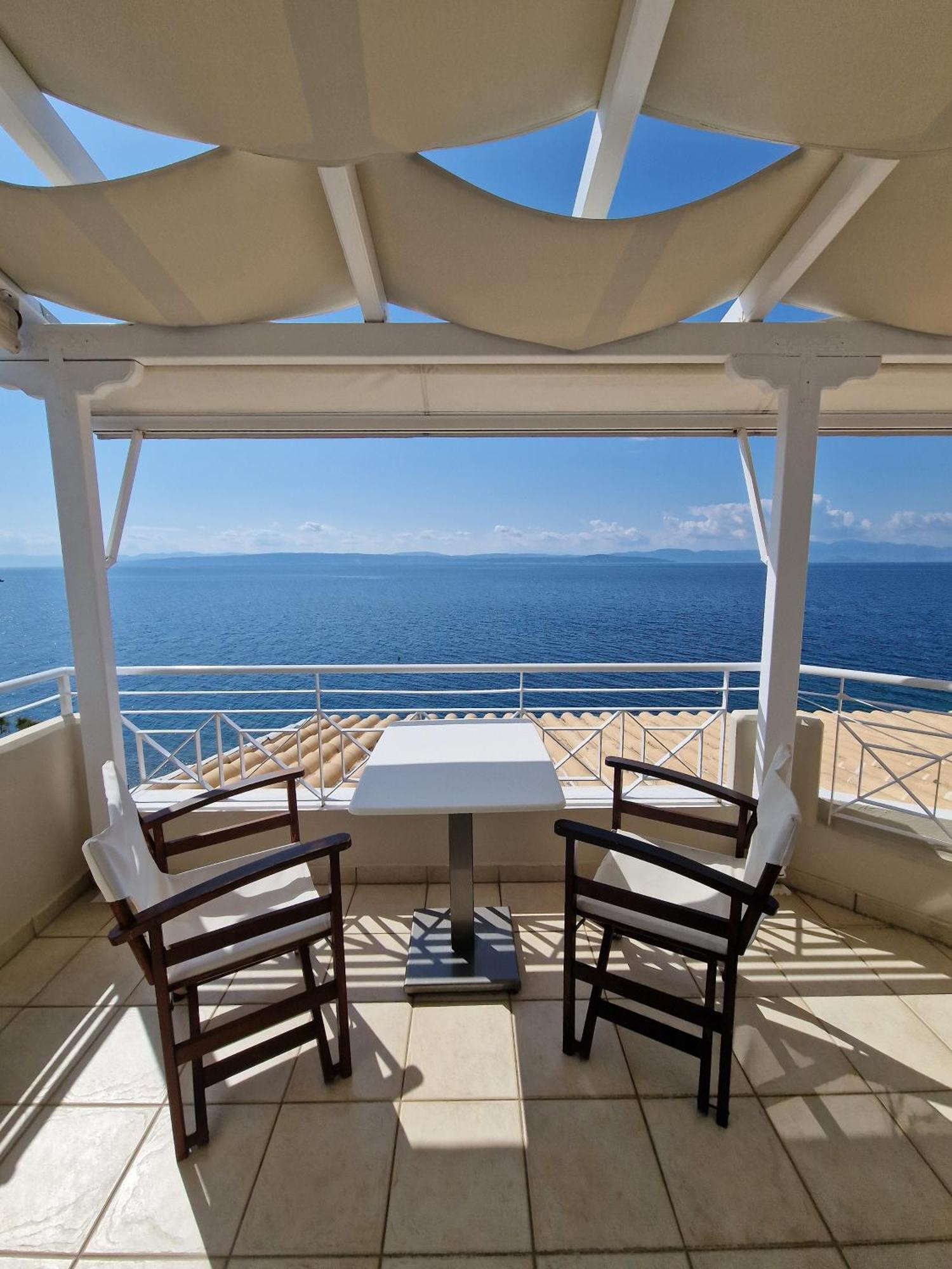 Porto Xronia Aparthotel Khrónia Exteriör bild